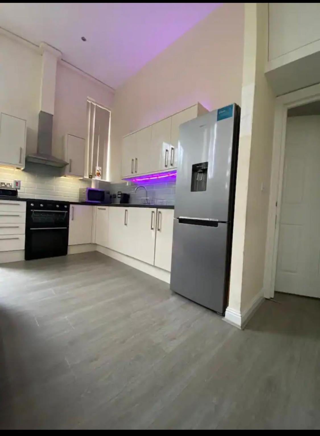 Spacious King Room With Private Entrance - Near Emirates And Camden And King'S Cross - 5 Min To Tube Finchley Eksteriør bilde